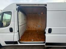 Peugeot Boxer BlueHDi 335 Professional 
