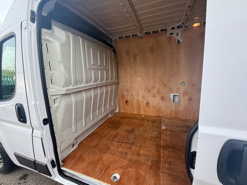 Peugeot 2.2 BlueHDi 335 Professional Panel Van 5dr Diesel Manual L3 H2 Euro 6 (s/s) (140 ps)