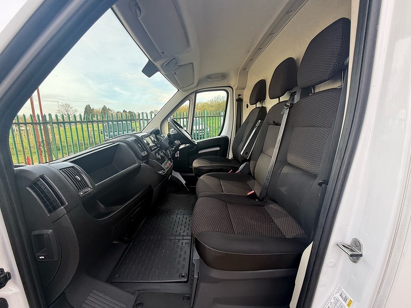Peugeot 2.2 BlueHDi 335 Professional Panel Van 5dr Diesel Manual L3 H2 Euro 6 (s/s) (140 ps)