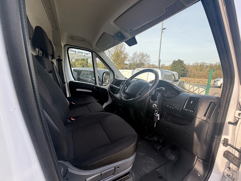 Peugeot 2.2 BlueHDi 335 Professional Panel Van 5dr Diesel Manual L3 H2 Euro 6 (s/s) (140 ps)