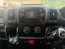 Peugeot Boxer BlueHDi 335 Professional 