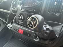 Peugeot Boxer BlueHDi 335 Professional 
