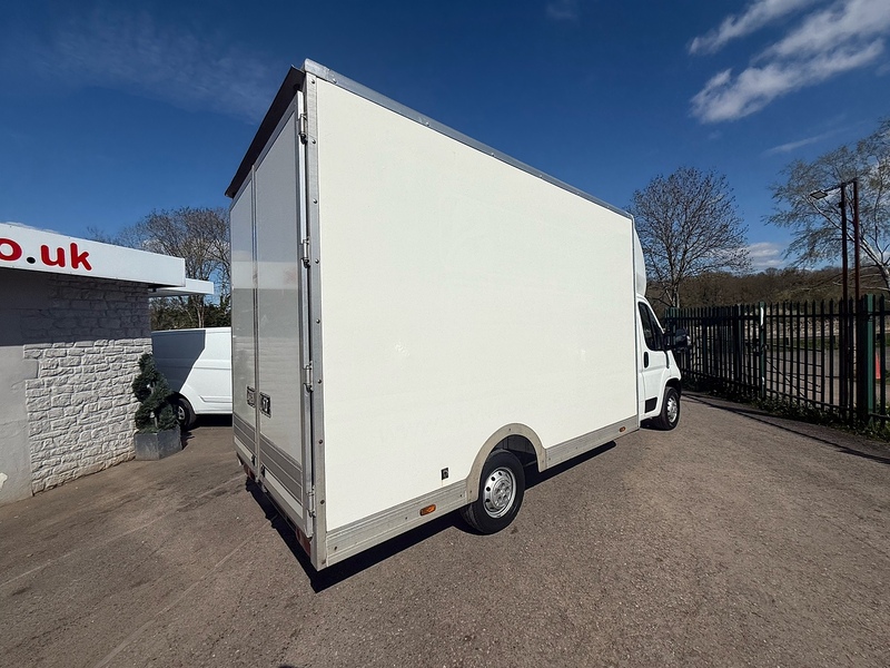 Peugeot 2.2 BlueHDi 335 Luton 4dr Diesel Manual L3 Euro 6 (s/s) (165 ps)