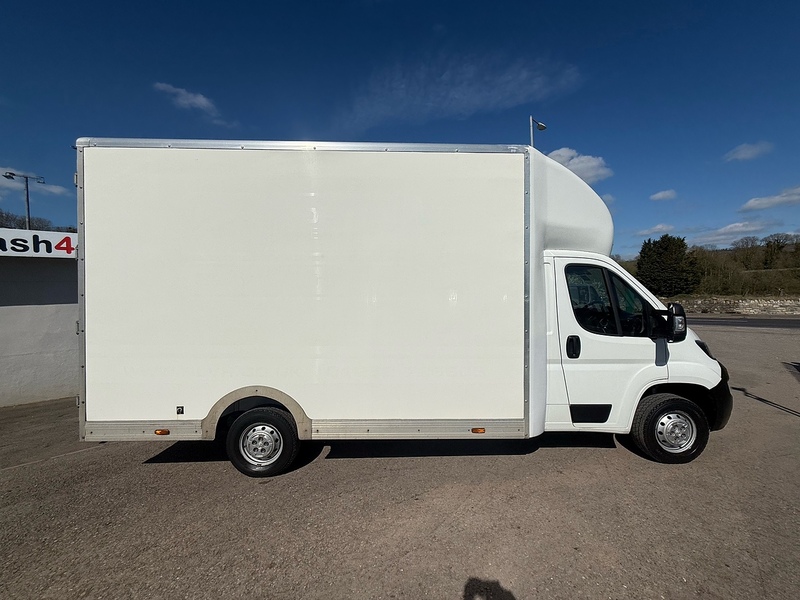 Peugeot 2.2 BlueHDi 335 Luton 4dr Diesel Manual L3 Euro 6 (s/s) (165 ps)
