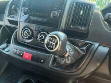 Peugeot Boxer luton 