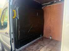 Ford Transit 290 EcoBlue Leader 