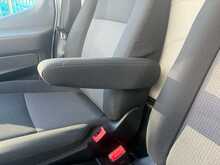 Ford Transit 290 EcoBlue Leader 