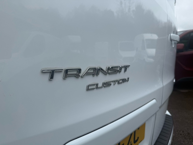 Ford 2.0 280 EcoBlue Limited Panel Van 5dr Diesel Manual L1 H1 Euro 6 (s/s) (130 ps)