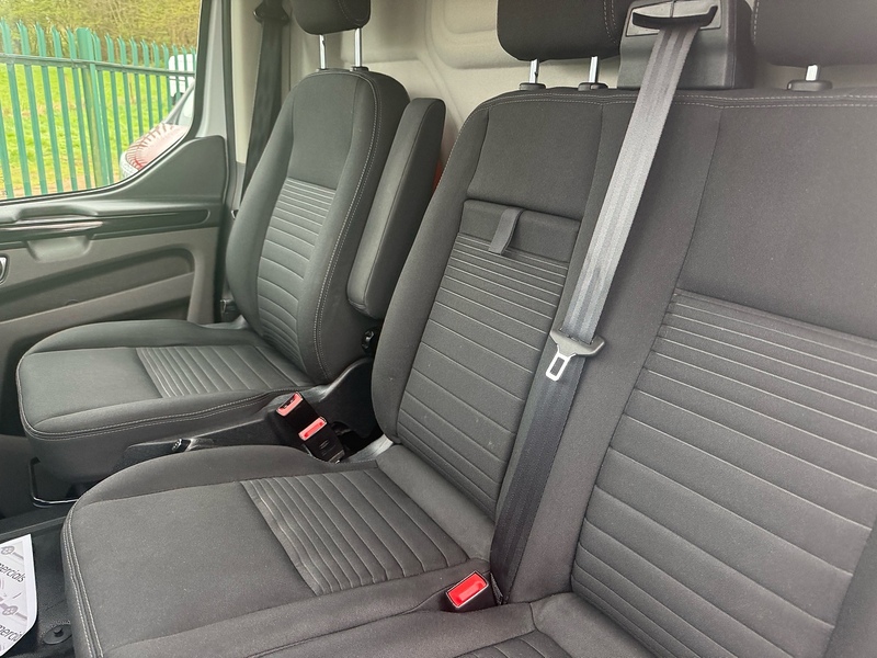 Ford 2.0 280 EcoBlue Limited Panel Van 5dr Diesel Manual L1 H1 Euro 6 (s/s) (130 ps)