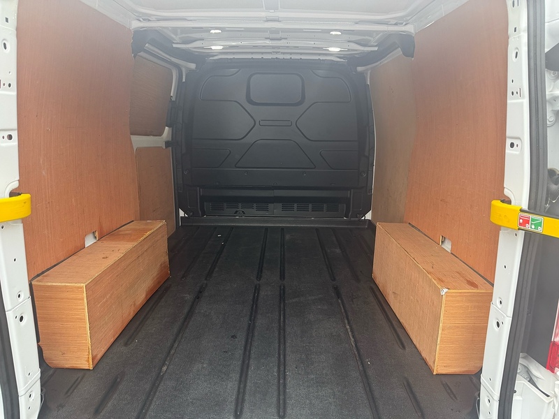 Ford 2.0 280 EcoBlue Limited Panel Van 5dr Diesel Manual L1 H1 Euro 6 (s/s) (130 ps)