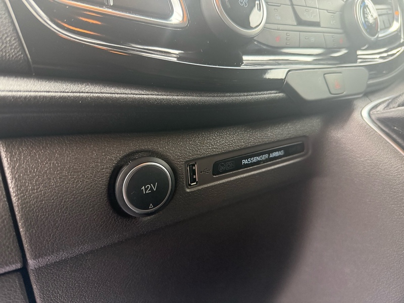 Ford 2.0 280 EcoBlue Limited Panel Van 5dr Diesel Manual L1 H1 Euro 6 (s/s) (130 ps)
