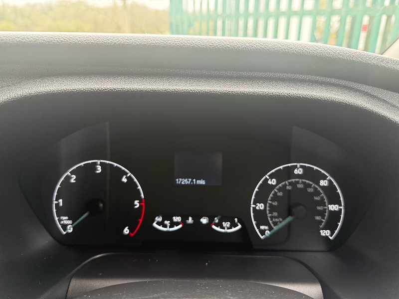 Ford 2.0 280 EcoBlue Limited Panel Van 5dr Diesel Manual L1 H1 Euro 6 (s/s) (130 ps)