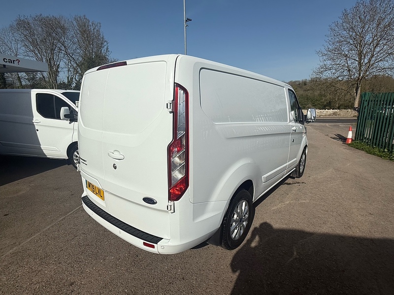 Ford 300 EcoBlue Limited Panel Van 2.0 Manual Diesel