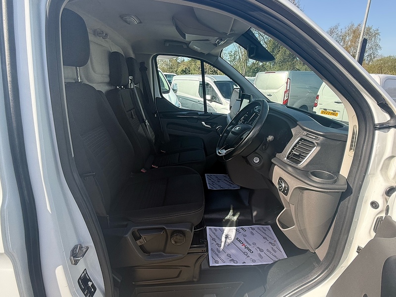 Ford 300 EcoBlue Limited Panel Van 2.0 Manual Diesel