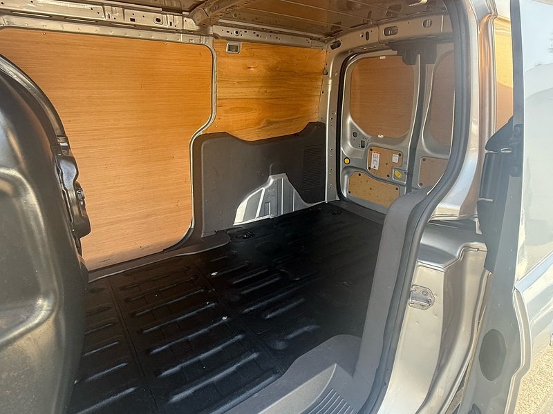 Ford No Standard Specification or Optional Extras.