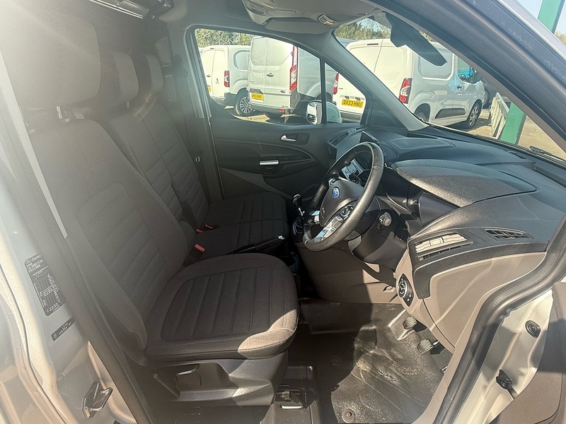 Ford No Standard Specification or Optional Extras.