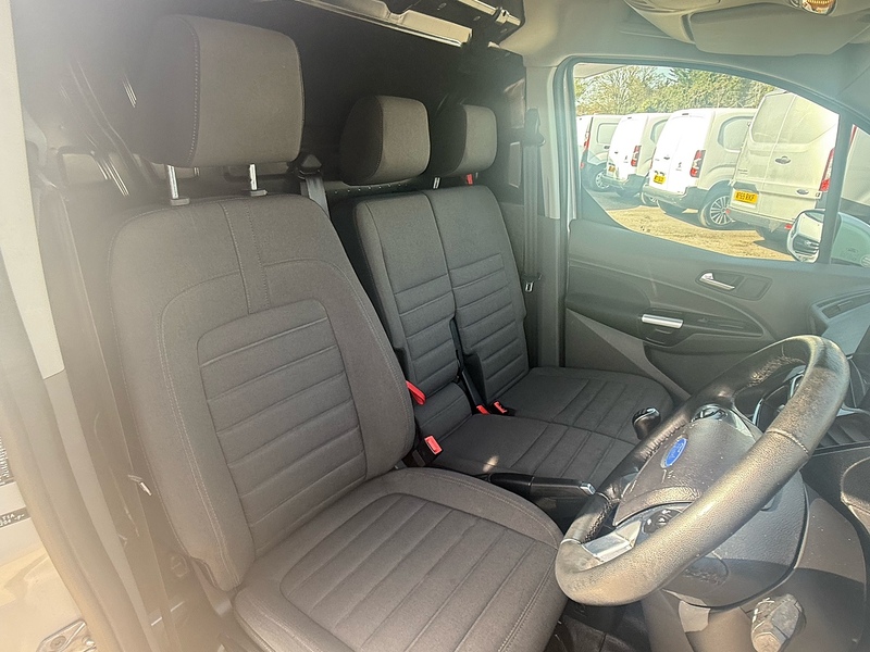 Ford No Standard Specification or Optional Extras.