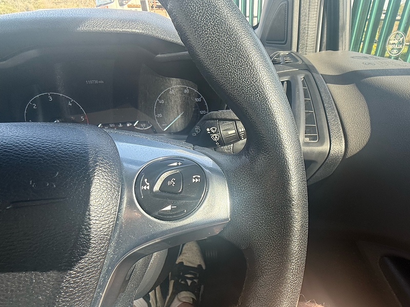 Ford No Standard Specification or Optional Extras.