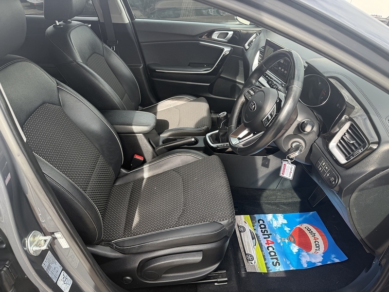 Kia 1.6 CRDi MHEV 3 Hatchback 5dr Diesel Hybrid Manual Euro 6 (s/s) (134 bhp)