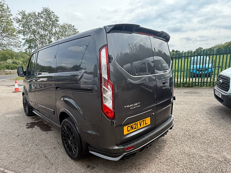 Ford 300 EcoBlue Limited Panel Van 2.0 Manual Diesel