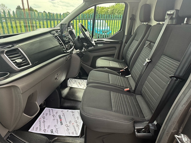 Ford 300 EcoBlue Limited Panel Van 2.0 Manual Diesel