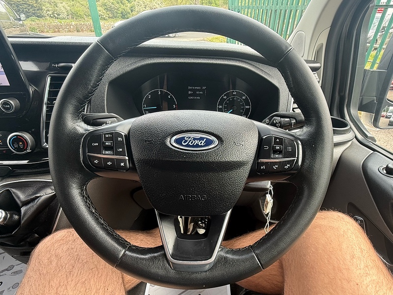 Ford 300 EcoBlue Limited Panel Van 2.0 Manual Diesel