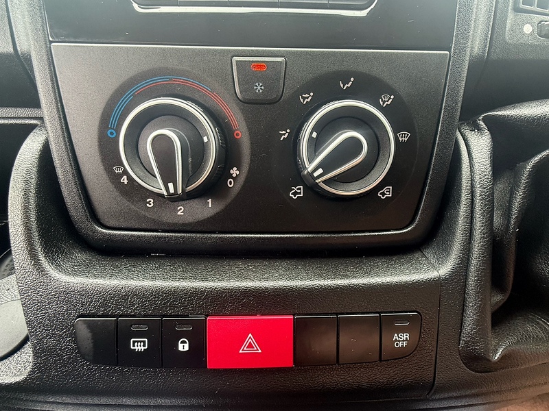 Citroen 2.2 BlueHDi 35 Enterprise Panel Van 5dr Diesel Manual L3 Extra High Roof Euro 6 (s/s) (140 ps)