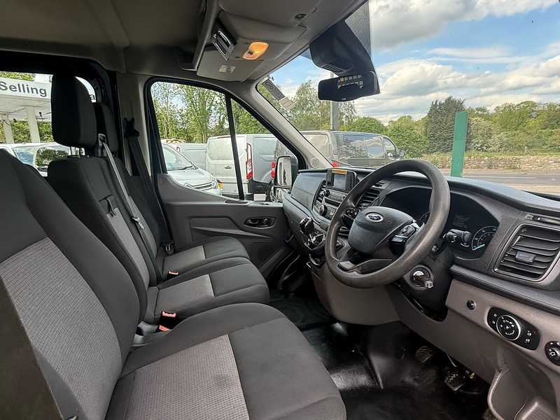 Ford 2.0 350 EcoBlue Leader Chassis Double Cab 4dr Diesel Manual RWD L3 Euro 6 (s/s) (130 ps)