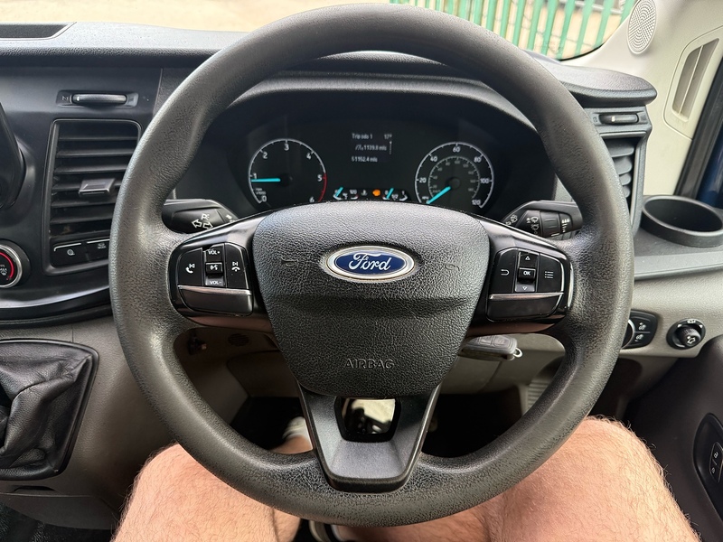 Ford 2.0 350 EcoBlue Leader Chassis Double Cab 4dr Diesel Manual RWD L3 Euro 6 (s/s) (130 ps)
