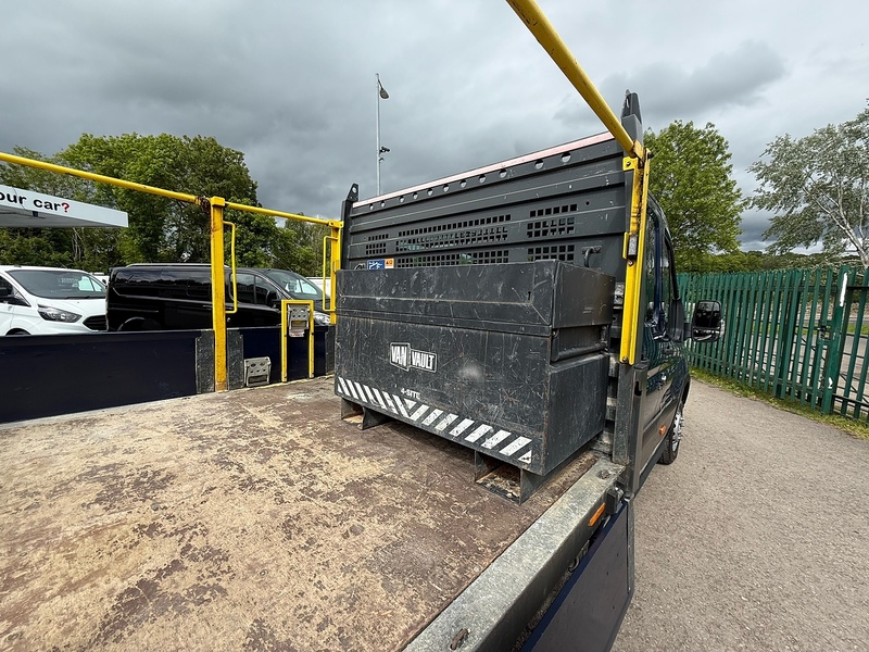 Ford 2.0 350 EcoBlue Leader Chassis Double Cab 4dr Diesel Manual RWD L3 Euro 6 (s/s) (130 ps)