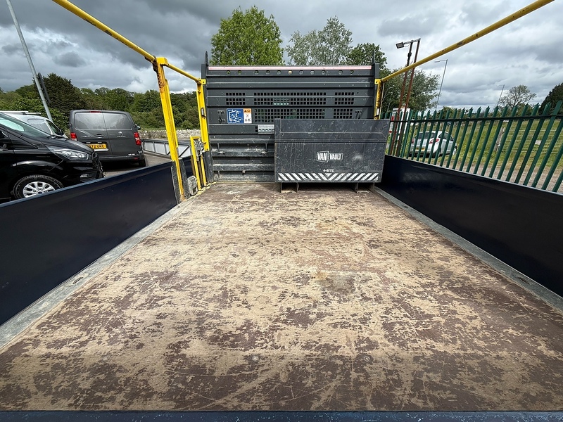 Ford 2.0 350 EcoBlue Leader Chassis Double Cab 4dr Diesel Manual RWD L3 Euro 6 (s/s) (130 ps)