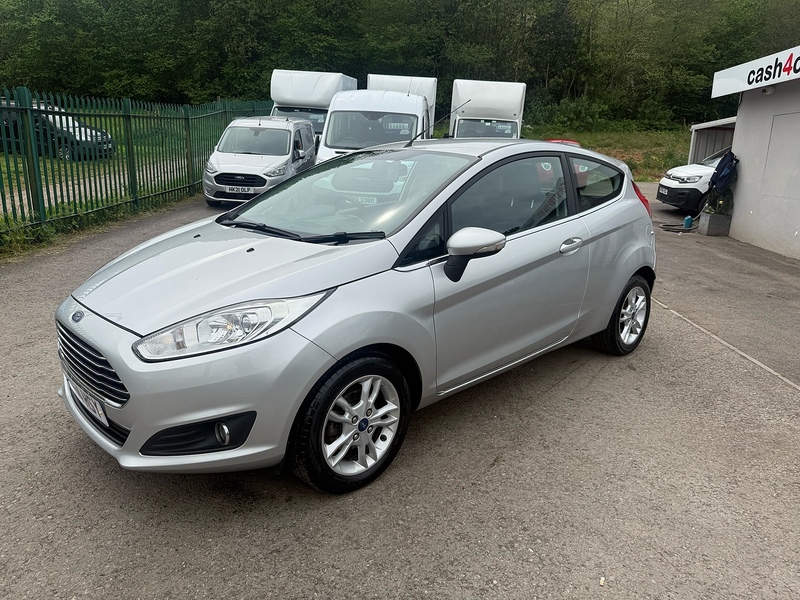 Ford 1.5 TDCi Zetec Hatchback 3dr Diesel Manual Euro 5 (75 ps)