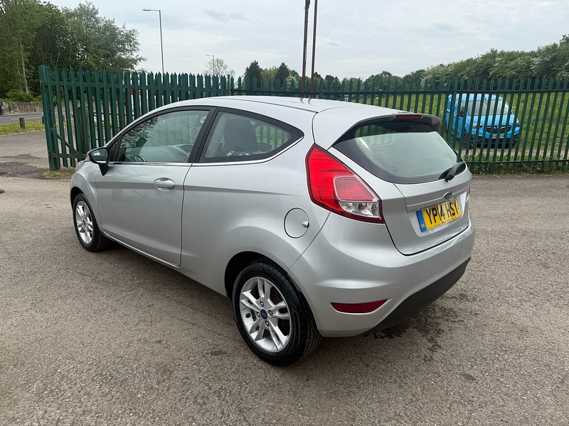 Ford 1.5 TDCi Zetec Hatchback 3dr Diesel Manual Euro 5 (75 ps)