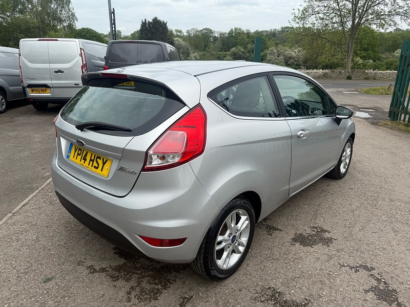 Ford 1.5 TDCi Zetec Hatchback 3dr Diesel Manual Euro 5 (75 ps)