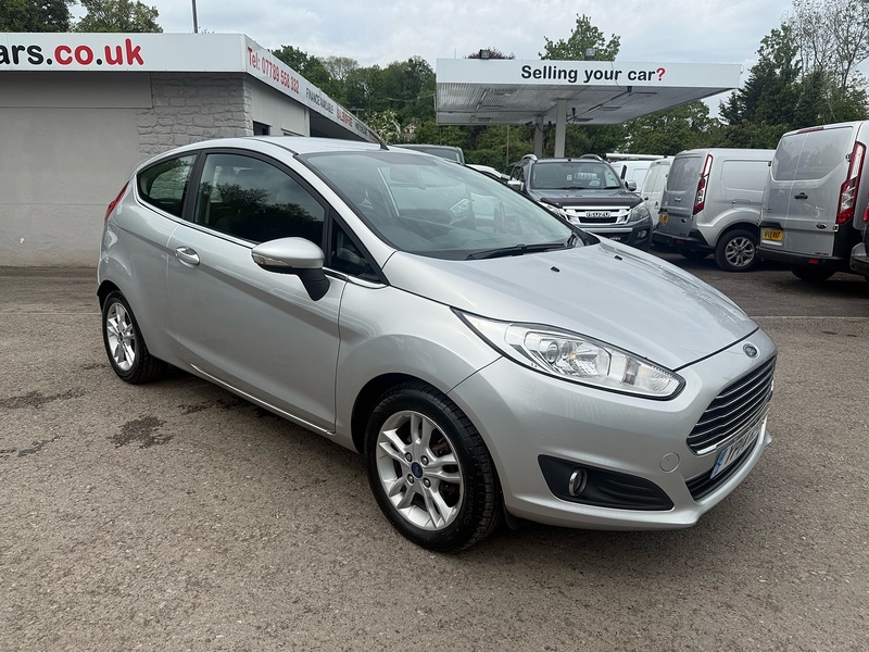 Ford 1.5 TDCi Zetec Hatchback 3dr Diesel Manual Euro 5 (75 ps)