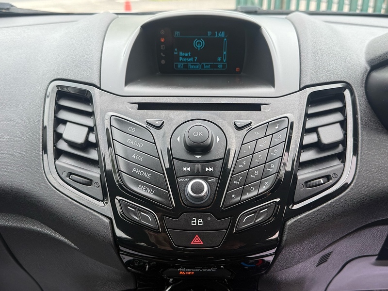 Ford 1.5 TDCi Zetec Hatchback 3dr Diesel Manual Euro 5 (75 ps)