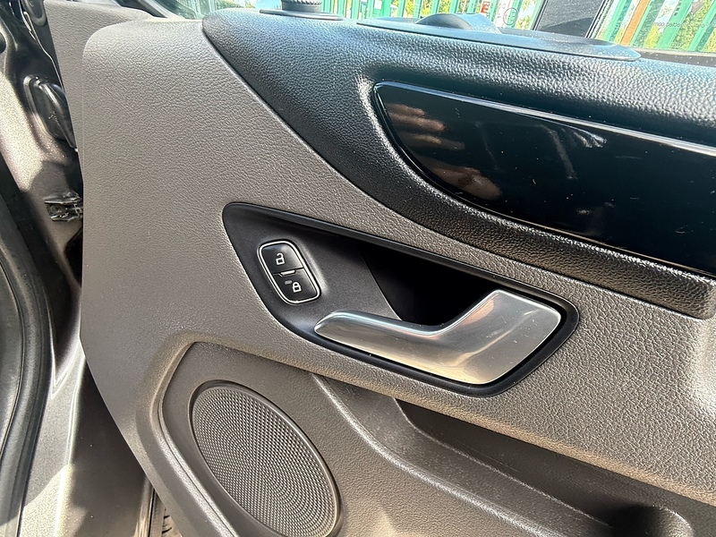 Ford 2.0 280 EcoBlue Limited Panel Van 5dr Diesel Manual L1 H1 Euro 6 (s/s) (130 ps)