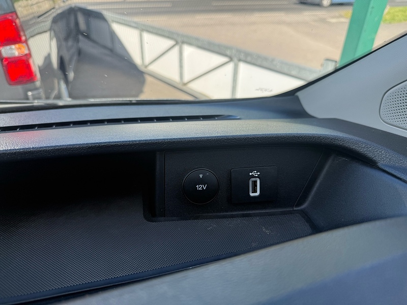 Ford 2.0 280 EcoBlue Limited Panel Van 5dr Diesel Manual L1 H1 Euro 6 (s/s) (130 ps)