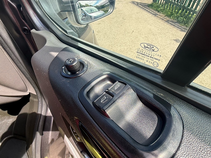 Ford 2.0 280 EcoBlue Limited Panel Van 5dr Diesel Manual L1 H1 Euro 6 (s/s) (130 ps)