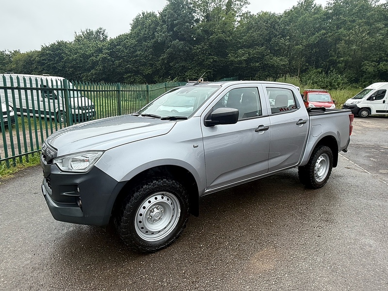 Isuzu TD Utility Pickup 1.9 Manual Diesel