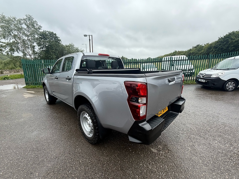 Isuzu TD Utility Pickup 1.9 Manual Diesel