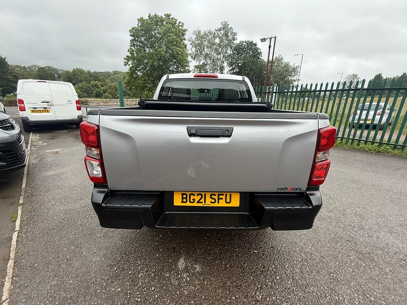 Isuzu TD Utility Pickup 1.9 Manual Diesel