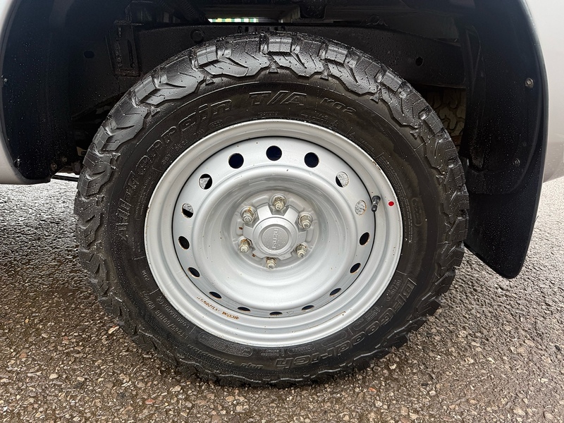 Isuzu TD Utility Pickup 1.9 Manual Diesel