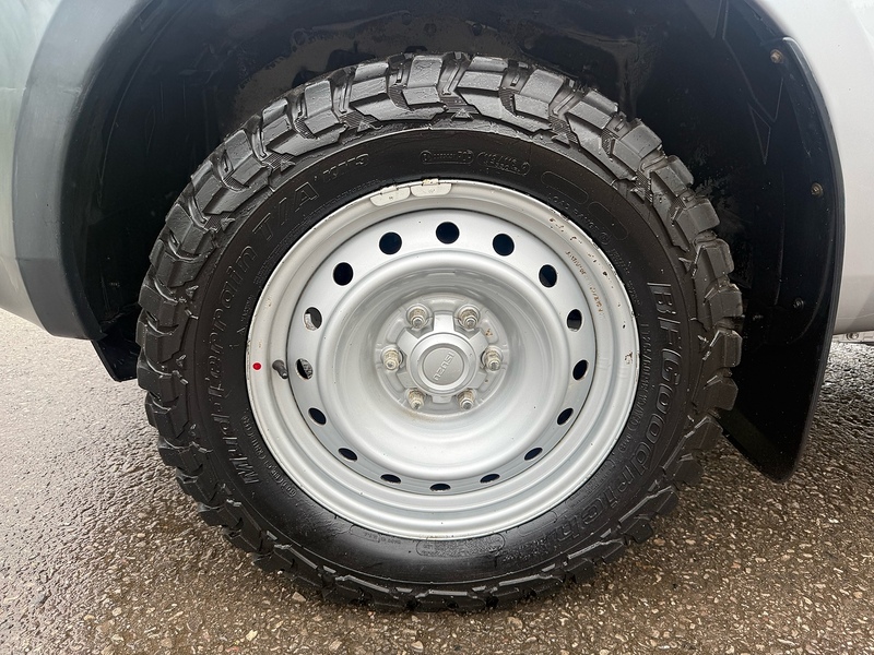 Isuzu TD Utility Pickup 1.9 Manual Diesel