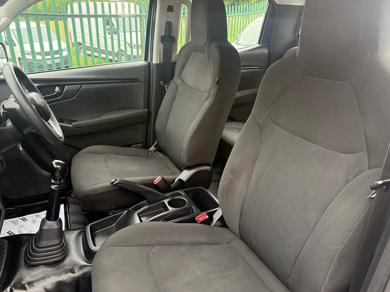 Isuzu TD Utility Pickup 1.9 Manual Diesel