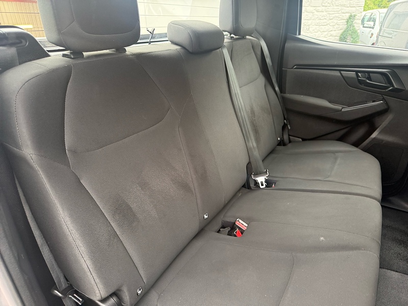 Isuzu TD Utility Pickup 1.9 Manual Diesel