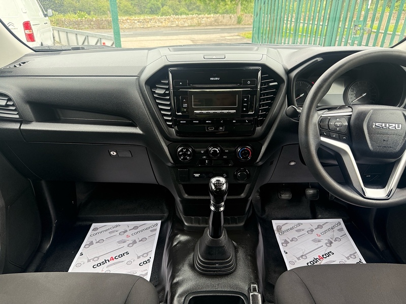 Isuzu TD Utility Pickup 1.9 Manual Diesel