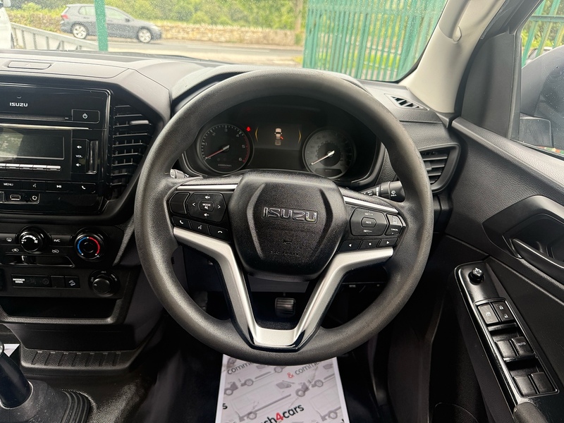 Isuzu TD Utility Pickup 1.9 Manual Diesel