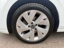 Volkswagen Golf eTSI MHEV Style 