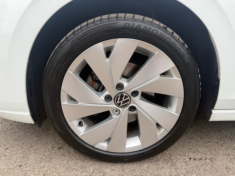 Volkswagen eTSI MHEV Style Estate 1.5 Automatic Petrol Hybrid